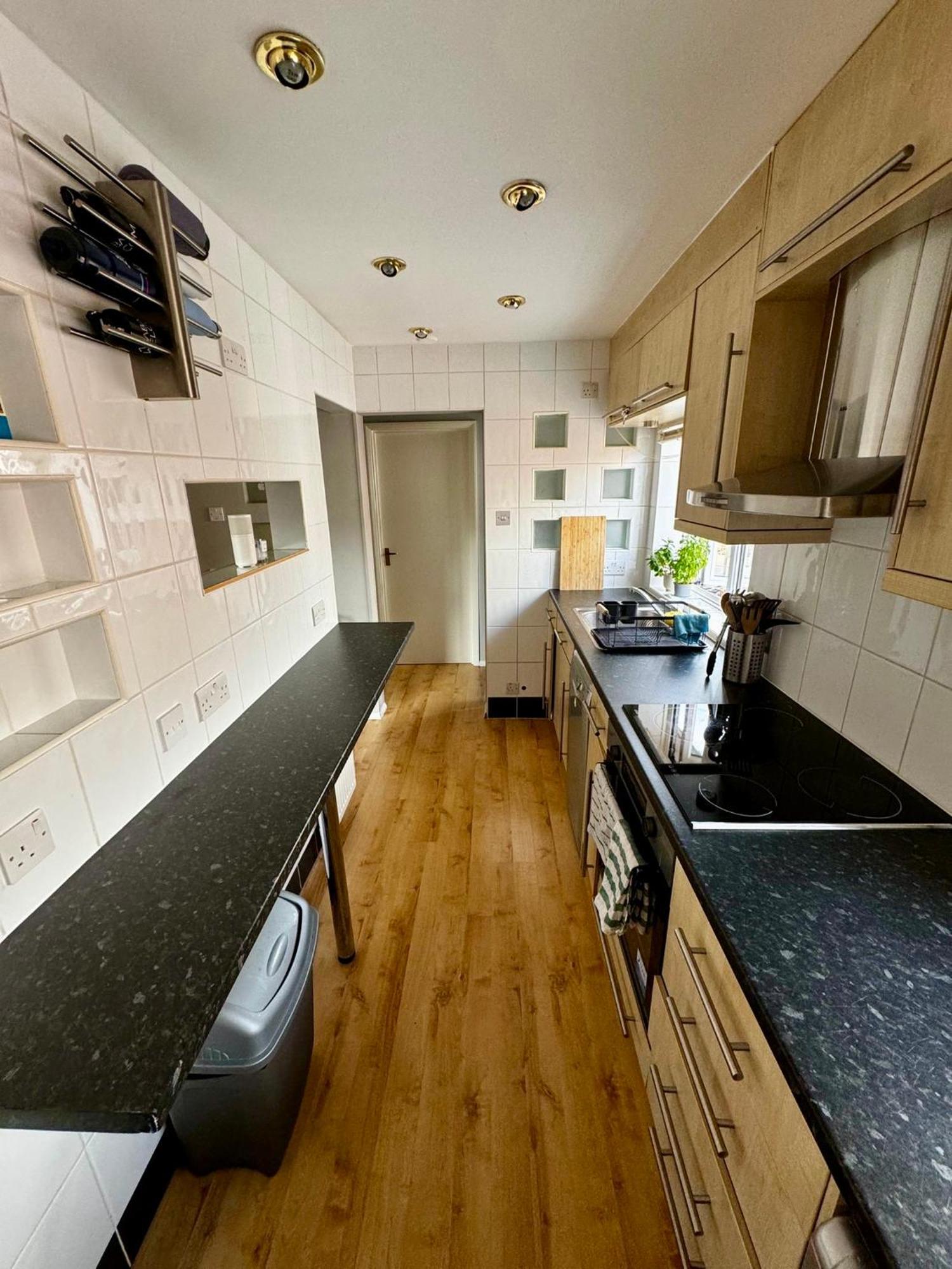 Amazing En-Suite Apartment In Finchley Central Londen Buitenkant foto